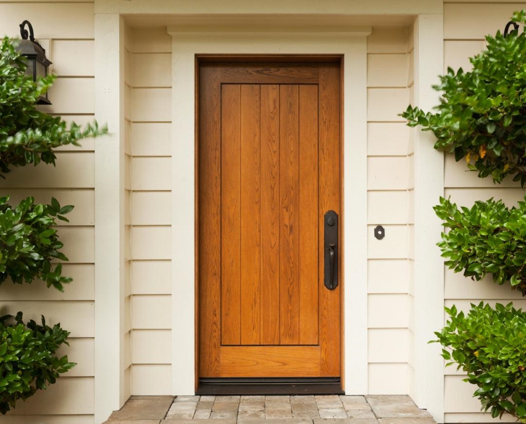 Elegant Wooden Strips Door Design